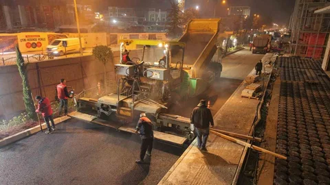 Kahramanmaraş'ta Yol Yenileme Çalışmaları Devam Ediyor