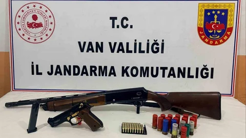 Van'da Jandarmadan Silah Operasyonu