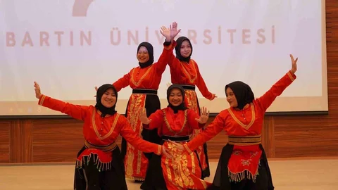 Farklı Kültürler Bartın'da Buluştu