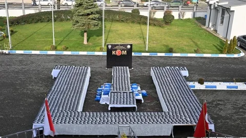 Düzce'de Silah Parçaları Ele Geçirildi