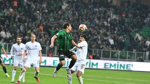 Sakaryaspor, Manisa FK'ya 2-0 Yenildi