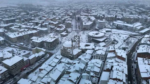 Bolu'da Kar Yağışı Etkili Oldu