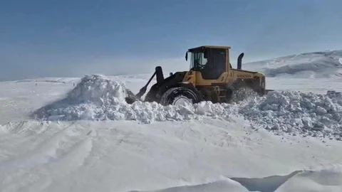 Varto'da 25 Köy Yolu Kapandı