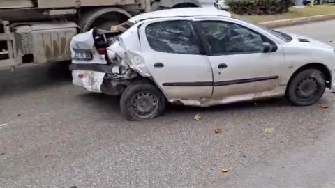 Elazığ'da Trafik Kazası: 2 Yaralı