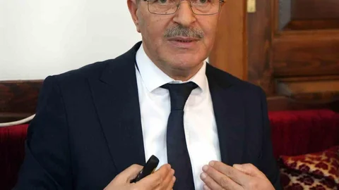 Prof. Dr. Köylü: "Taşıyıcı Annelik Geleceği Belirsiz Kılabilir"