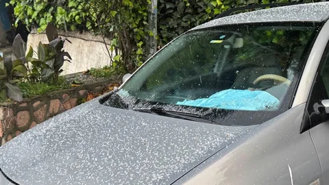 Zonguldak'ta Ceviz Büyüklüğünde Dolu Yağışı