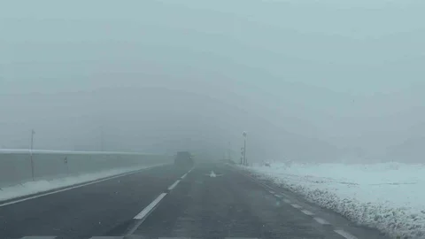 Bolu Dağı'nda Kar ve Sis Etkili Oluyor