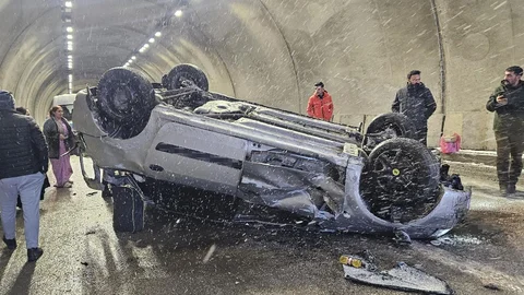 Yüksekova'da Trafik Kazası: 3 Yaralı