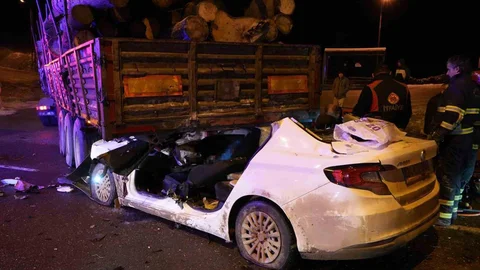 Kastamonu'da Tır Kazası: 1 Ölü, 2 Yaralı