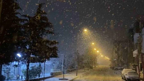 Mardin'de Mevsimin İlk Karı Yağdı