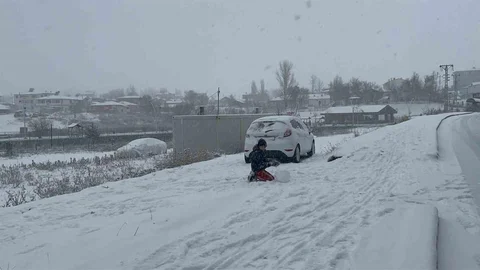Kars'ta Kar Yağışı Başladı