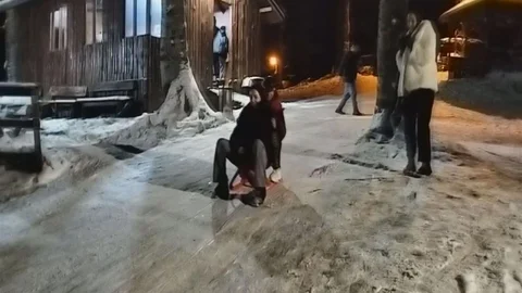 Nebiyan Dağı'nda Kar Eğlencesi