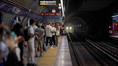 İzmir Ulaşımında Yılbaşı Düzenlemeleri