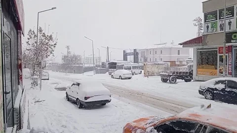 Sincik'te Kar Yağışı Etkili Oldu