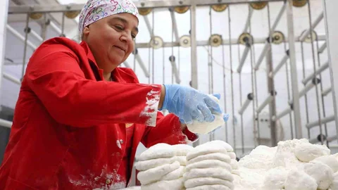 Kadın Emeği Antalya'da Gelire Dönüşüyor