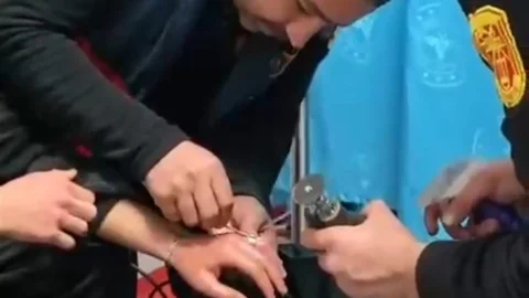 Batman'da Yüzük Sıkışması Olayı