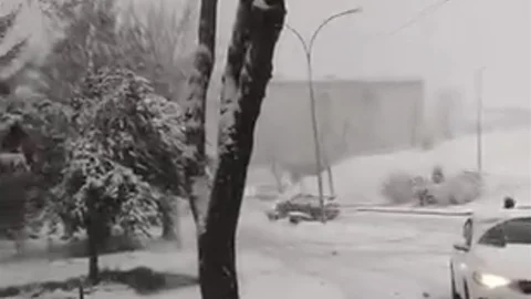 Düzce'de Karlı Yolda Kaza Anı Kamerada