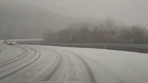 Kırklareli Mahyadağı'nda Kar Yağışı Etkili Oluyor