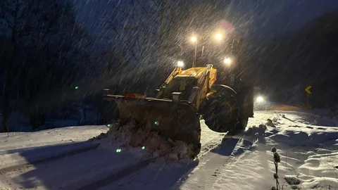 Nilüfer'de Kar Temizleme Çalışmaları