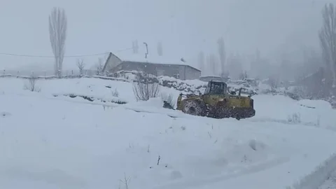 Beytüşşebap'ta Eğitime Kar Engeli