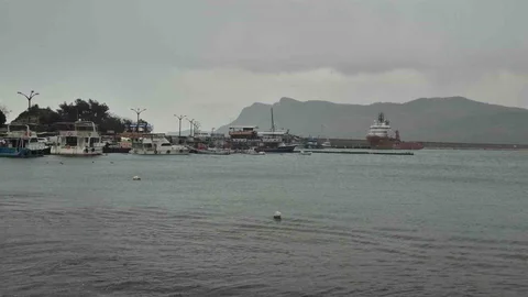 Amasra'da Doğal Gaz Sondaj Gemileri Sığındı