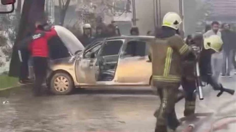 Bursa'da Park Halindeki Midibüs Yangını