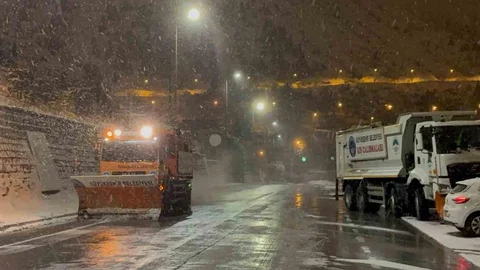 Kayseri'de Kar Yağışı Etkili Oldu