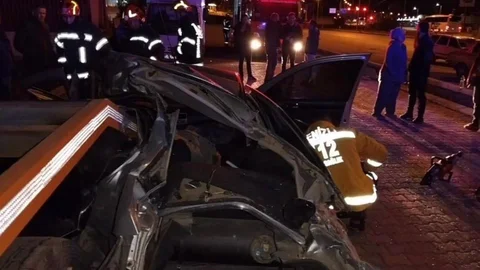 Denizli'de Trafik Kazası: 1 Ölü, 1 Yaralı