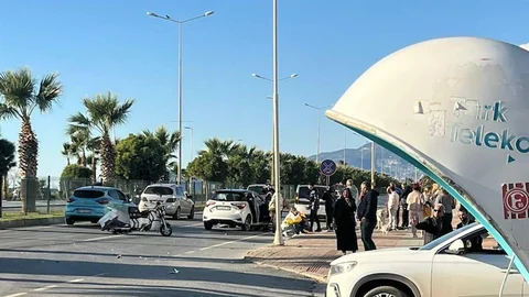 Alanya'da Trafik Kazası: 2 Ölü, 1 Yaralı