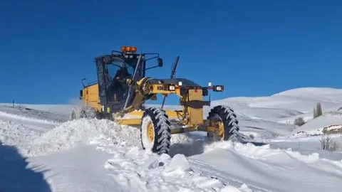 Kars'ta Tüm Köy Yolları Açıldı