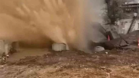 Hatay'da Su Hattı Patladı