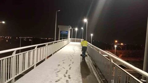 Kocaeli'de Karla Mücadele Devam Ediyor