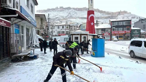 Bayburt’ta Karla Mücadele Sürüyor