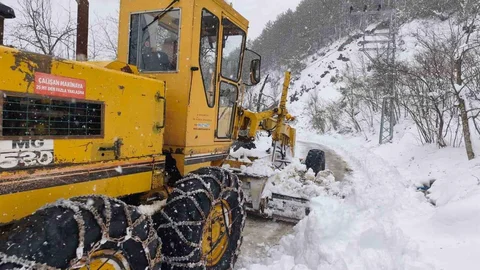 Kastamonu'da Kapanan Köy Yolu Sayısı 790'a Ulaştı