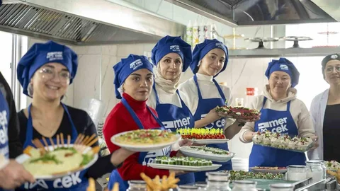 Mersin'de Yeni Yıl Atölyeleri Coşkusu