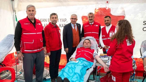 Adana Kan Bağışında İlk Üçte Yer Alıyor