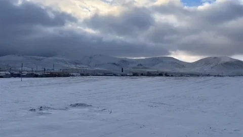 Karapınar’a Beklenen Kar Yağdı