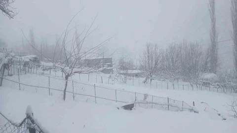 Batman’da Yoğun Kar Yağışı Etkili Oluyor