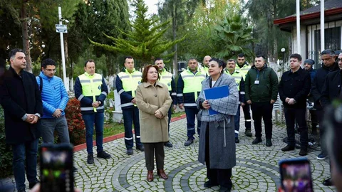 Başkan Gençay Mezarlıkların Devrini Açıkladı