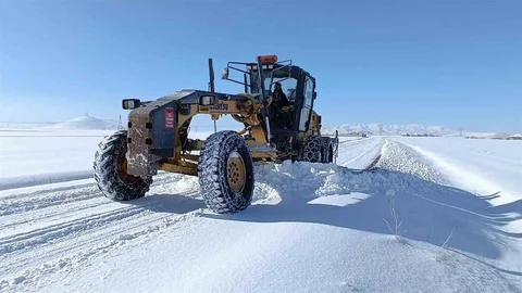 Patnos'ta Tüm Yollar Yeniden Açıldı