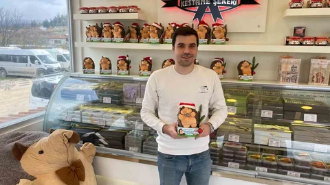 Bursa'da Lezzetli Kestane Şekeri Üretimi