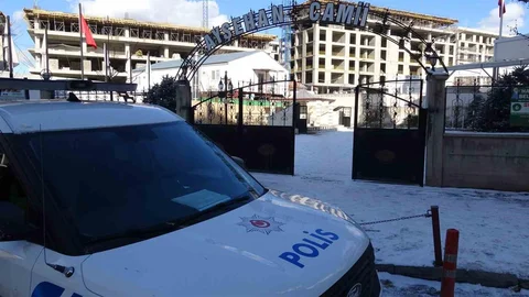 Malatya'da Cami Tuvaletinde Genç Bulundu