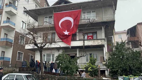 Düzce'de Şehit Acısı Yaşanıyor