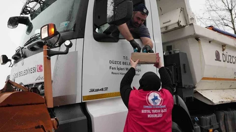 Düzce'de Karla Mücadeleye Destek