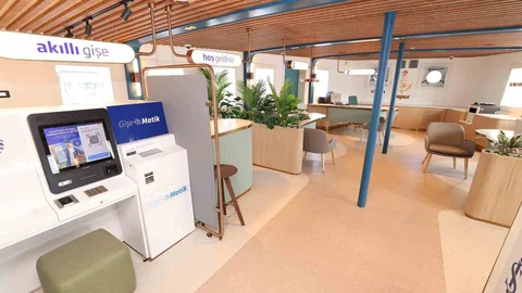 İstanbul'da Yüzen Banka Hizmeti Başladı