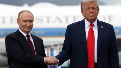 Putin ve Trump'tan Telefon Görüşmesi