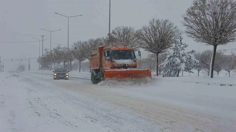 Van'da 389 Yerleşim Yeri Kapalı