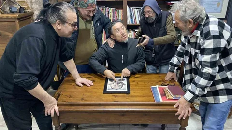 Yaklaşık 40 Yıldır Arkadaş Olan Karikatüristler