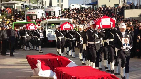 Yalova'da Şehit Polisler İçin Tören