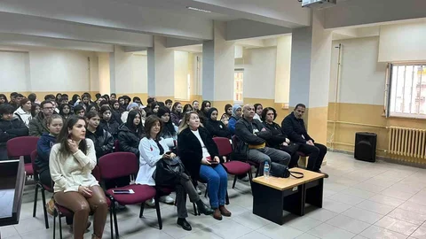 Samsun'da Kariyer Eğitimleri Devam Ediyor